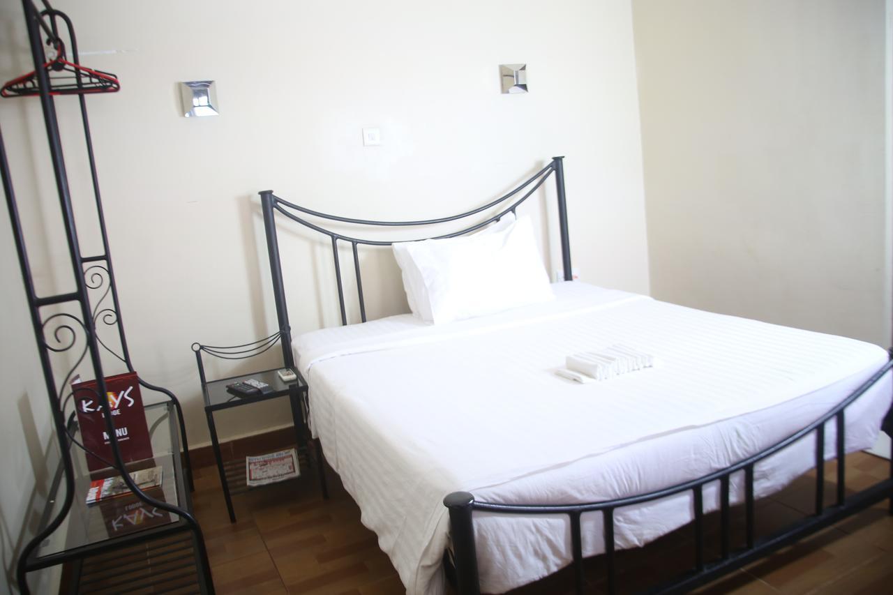 Kays Lodge Дар ес Саалам Екстериор снимка