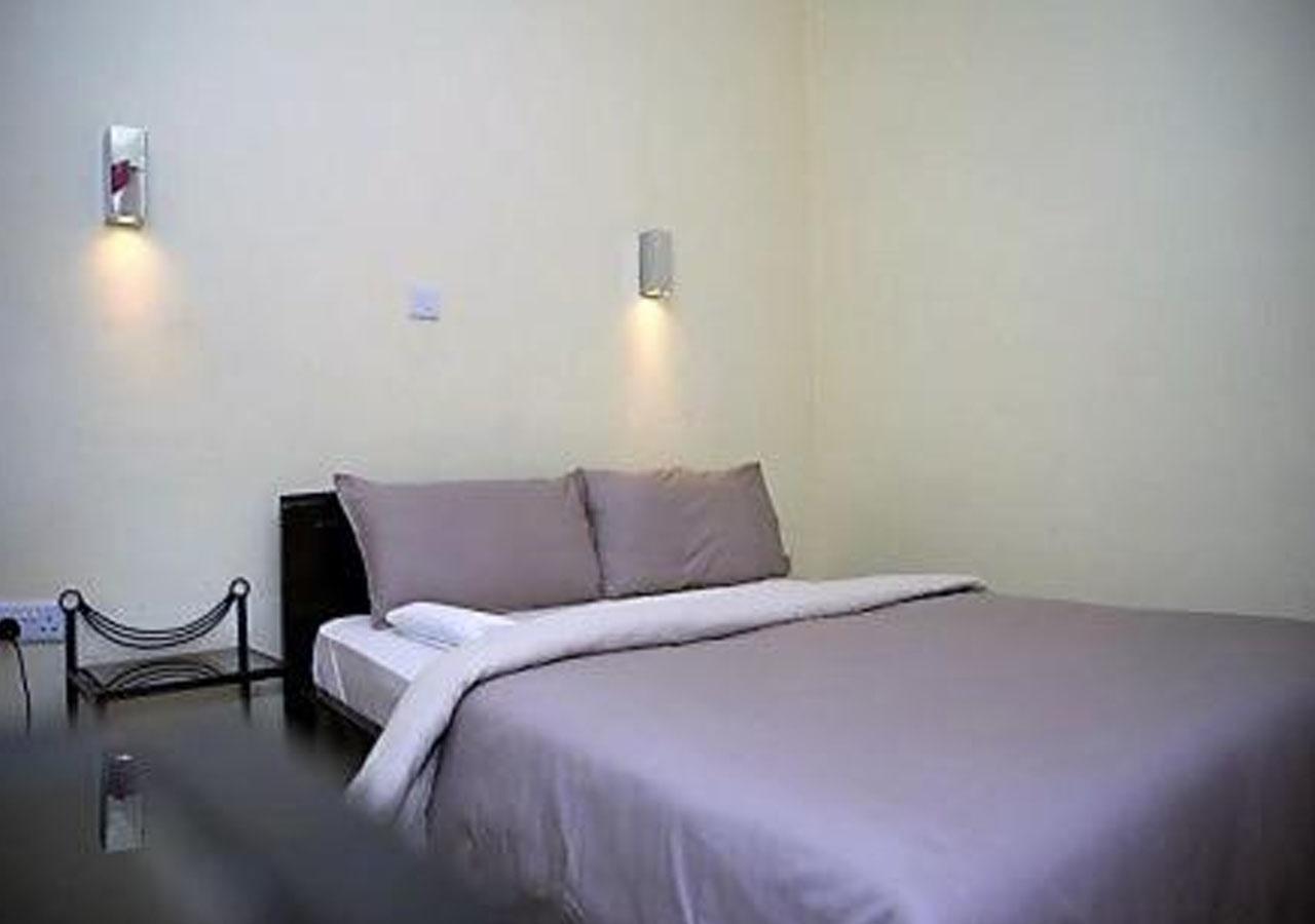 Kays Lodge Дар ес Саалам Екстериор снимка