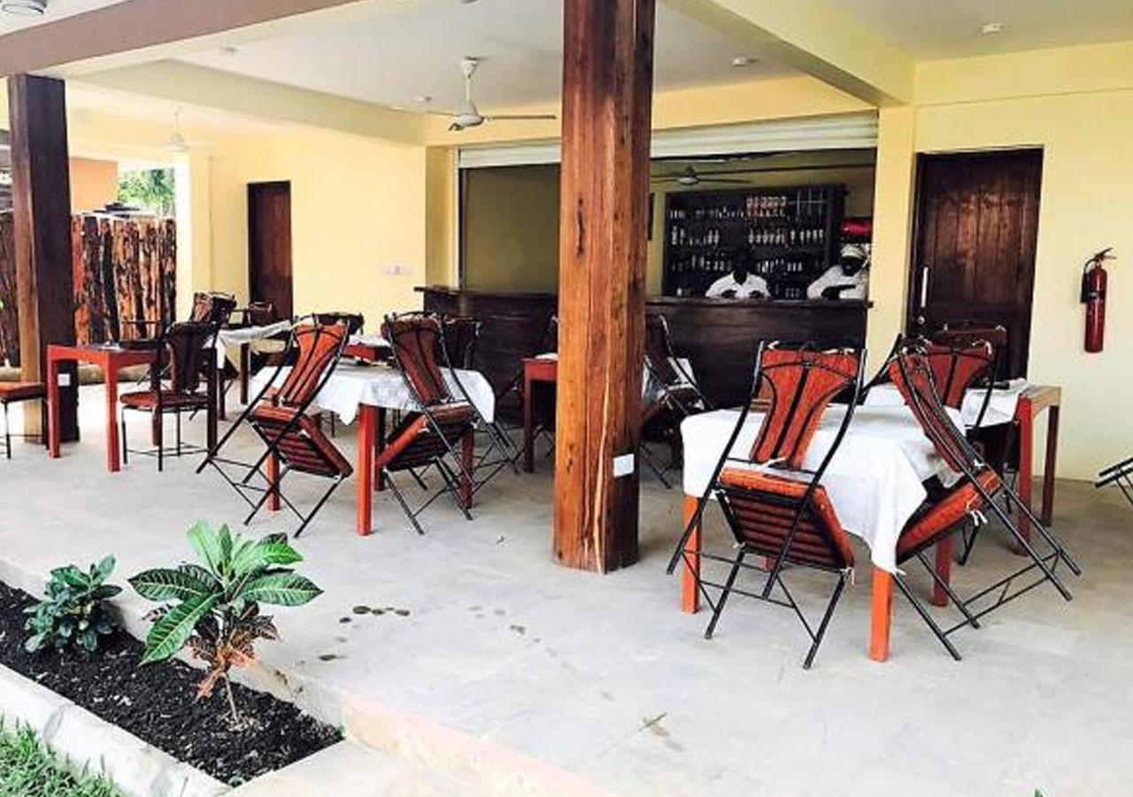 Kays Lodge Дар ес Саалам Екстериор снимка